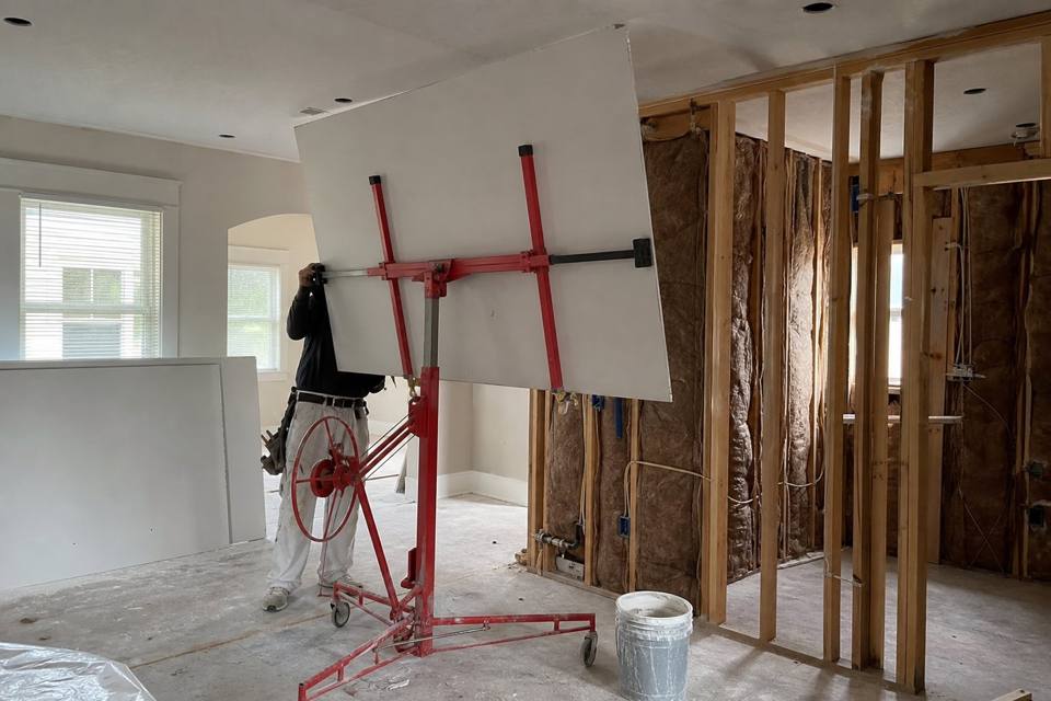 Drywall installation in a Florida home remodel for Daytona Beach drywall projects